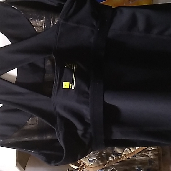 XERSION Tank Top Athletic Sport, Fitted with Built in Bra.(Womans Medium) - Picture 12 of 14